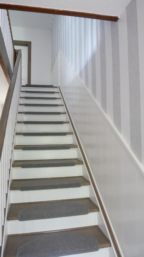 Modernisierte Ferienwohnung Im Schoenen Sauerland Meschede Bagian luar foto