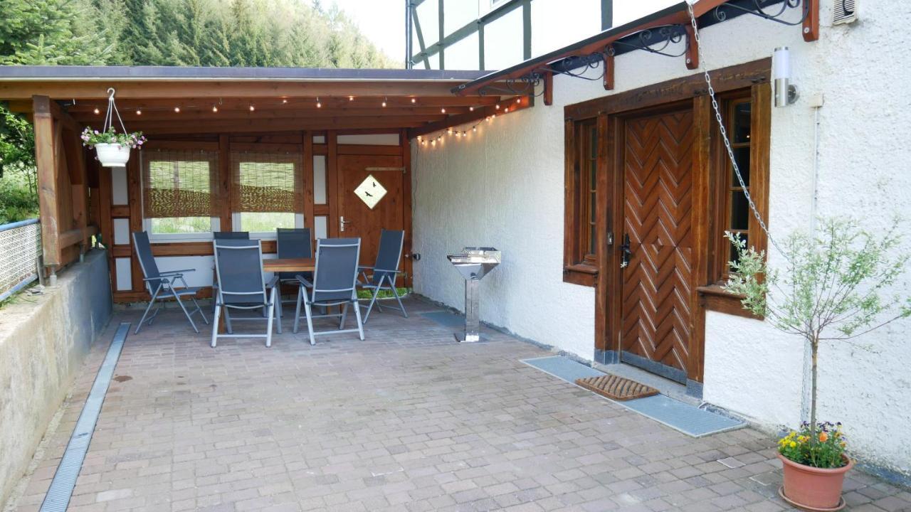 Modernisierte Ferienwohnung Im Schoenen Sauerland Meschede Bagian luar foto