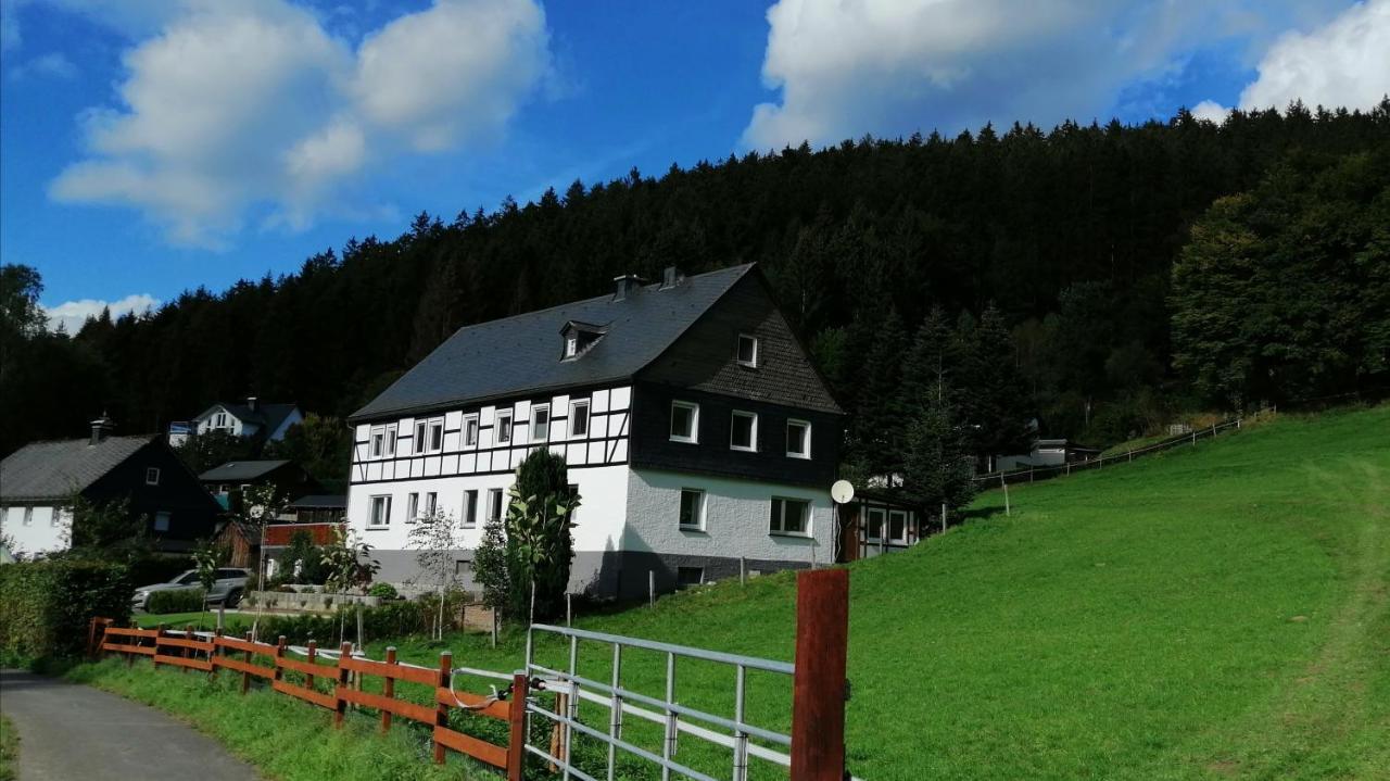 Modernisierte Ferienwohnung Im Schoenen Sauerland Meschede Bagian luar foto