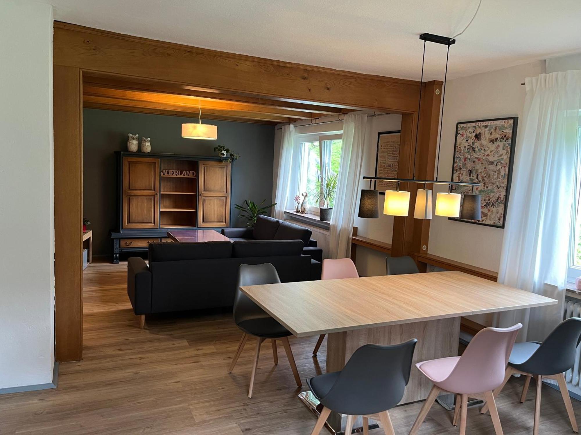 Modernisierte Ferienwohnung Im Schoenen Sauerland Meschede Bagian luar foto