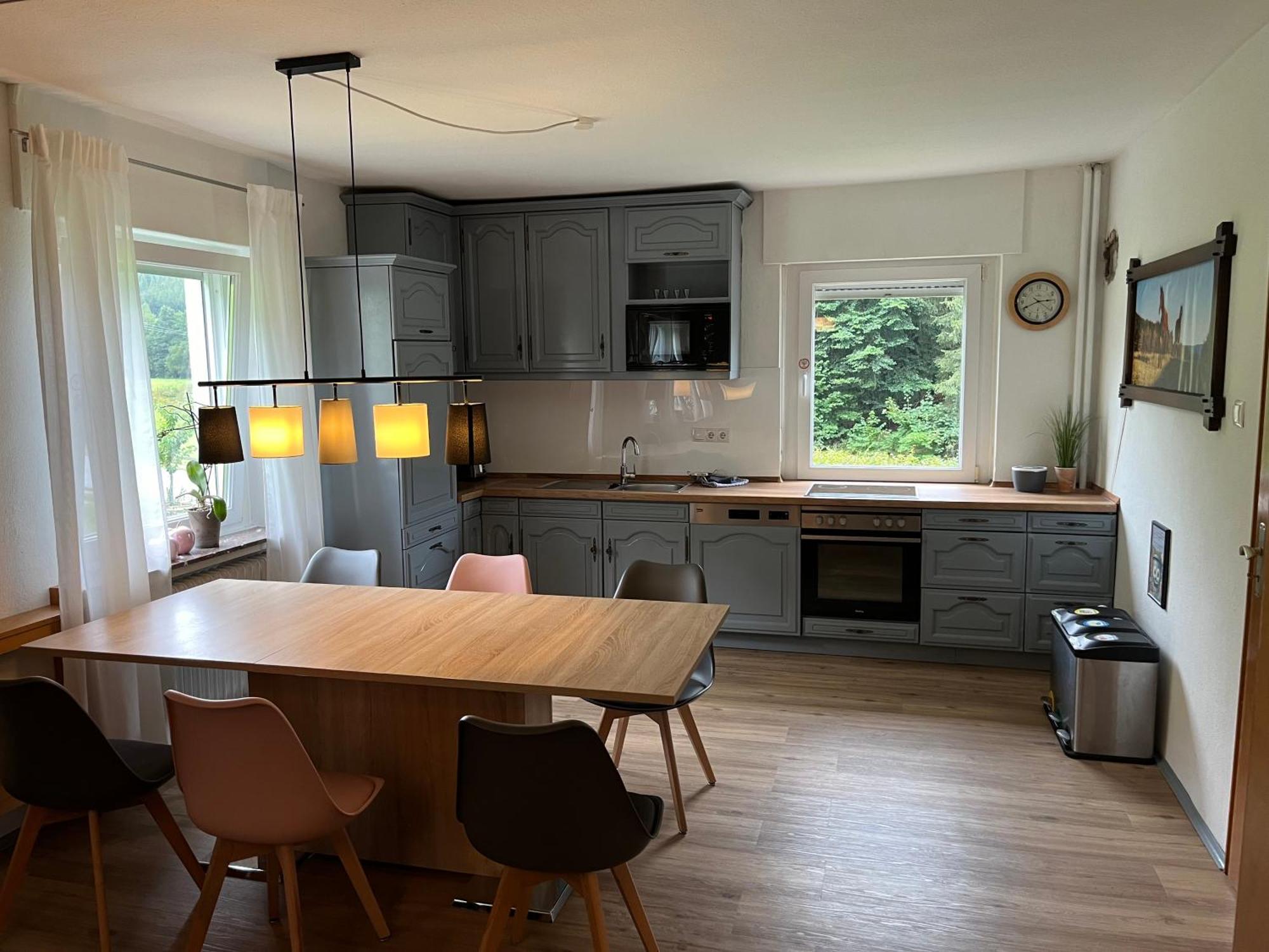 Modernisierte Ferienwohnung Im Schoenen Sauerland Meschede Bagian luar foto